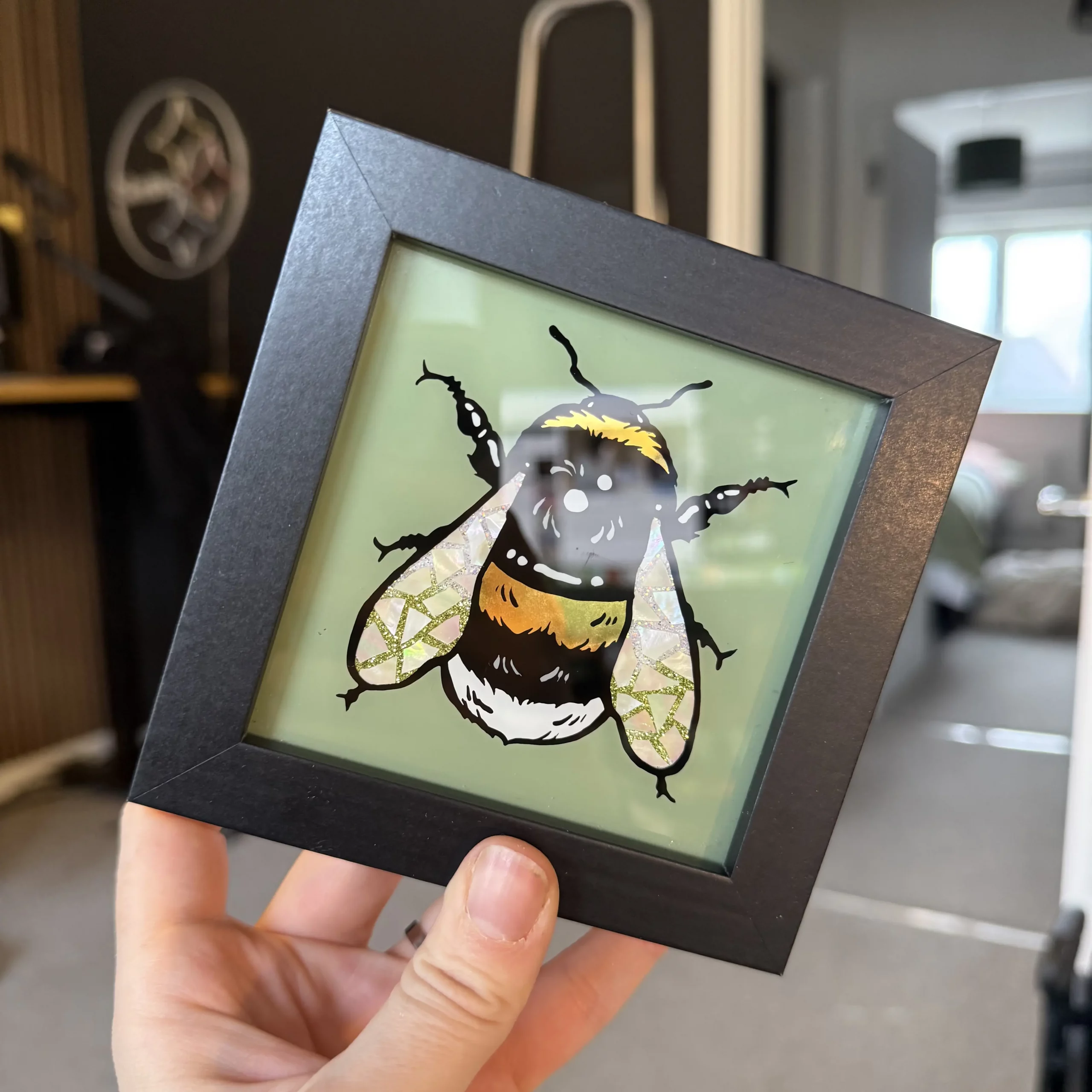 Gilded Glass Mini Bumblebee Frame - Sage/Green Wing Tip